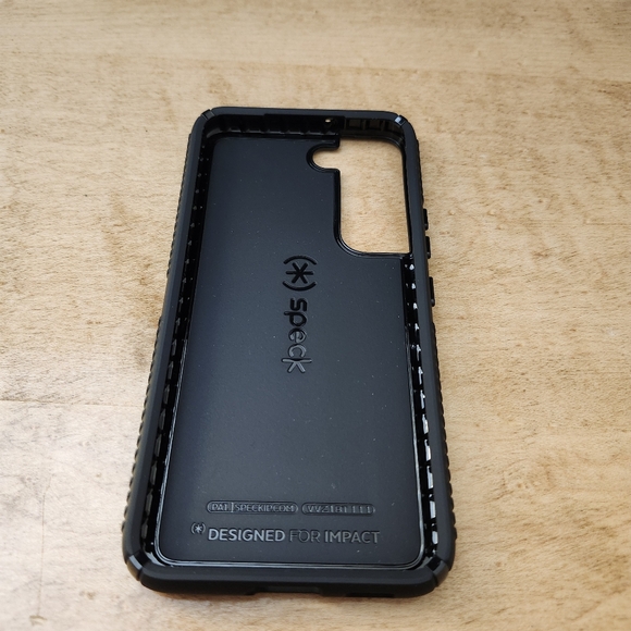 Speck Presidio2 Grip Series Case for Samsung Galaxy S22 - Black - Picture 7 of 7